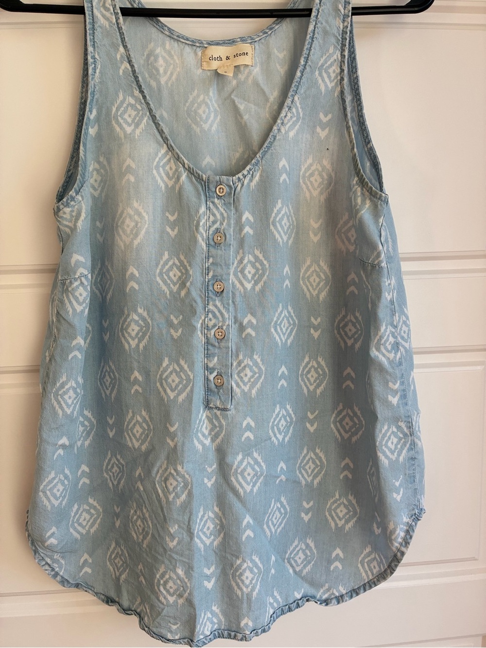 cloth & stone Light Blue and White Printed Sleeveless Henley Tank